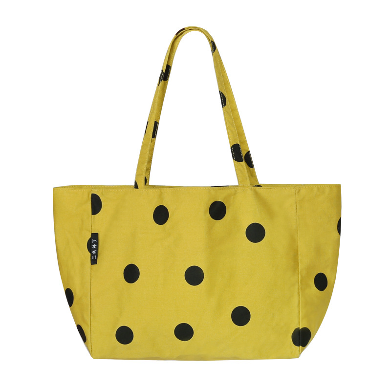 波卡の丸い点のだるさの布の袋-桜草の黄色