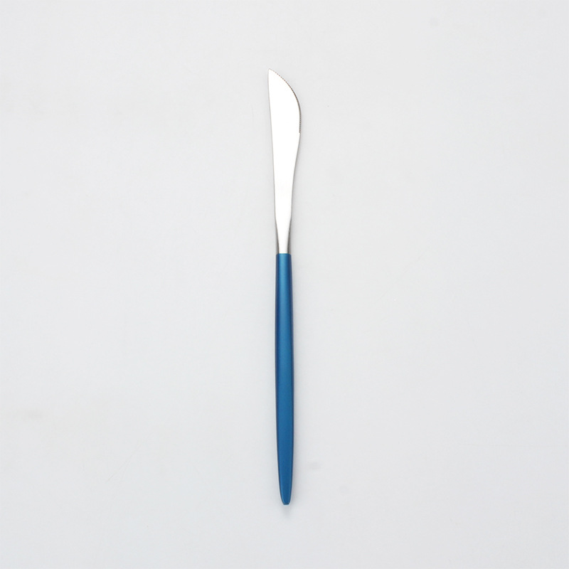 藍柄銀のナイフ