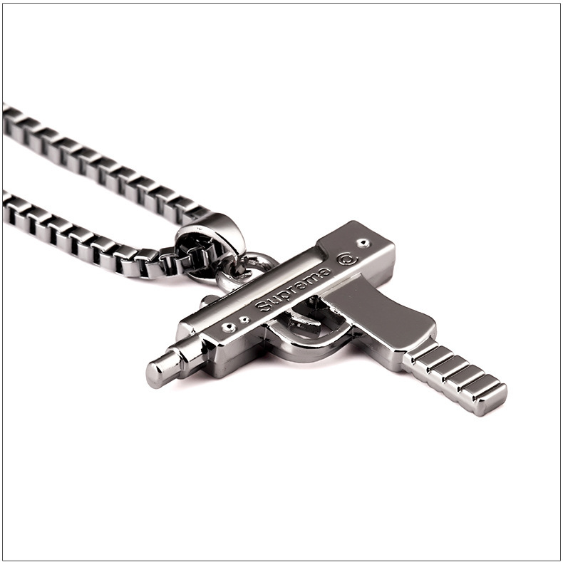 Machine gun pendant