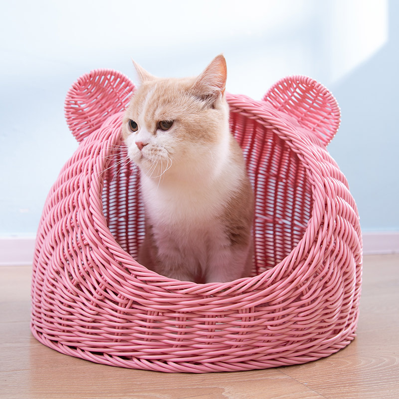 ピンク単独藤の猫耳の巣