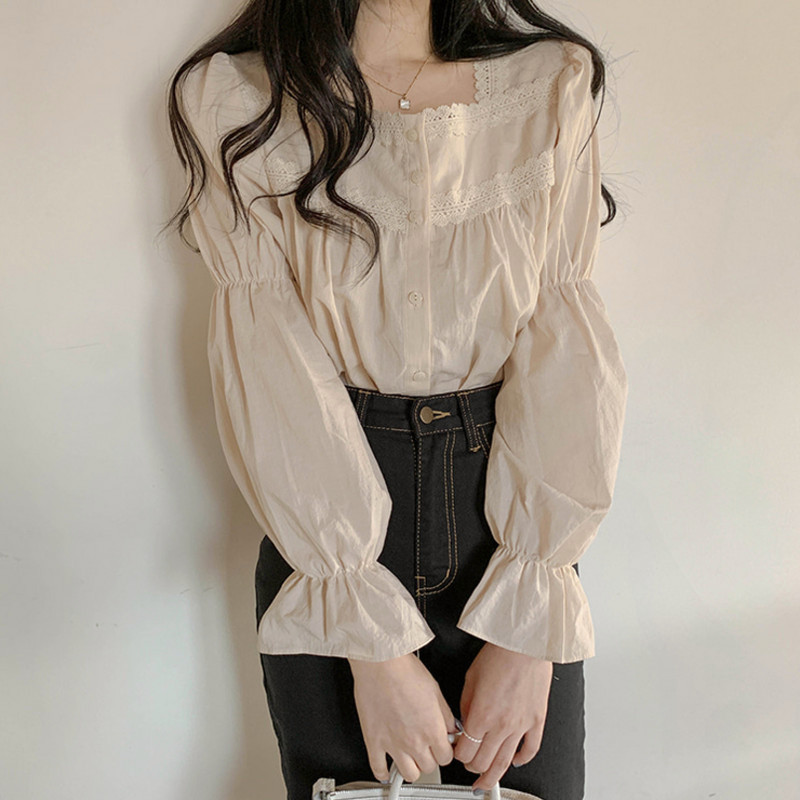 帮手主图-韩国秋装复古小众风方领蕾丝花边拼接长袖衬衫女小个子