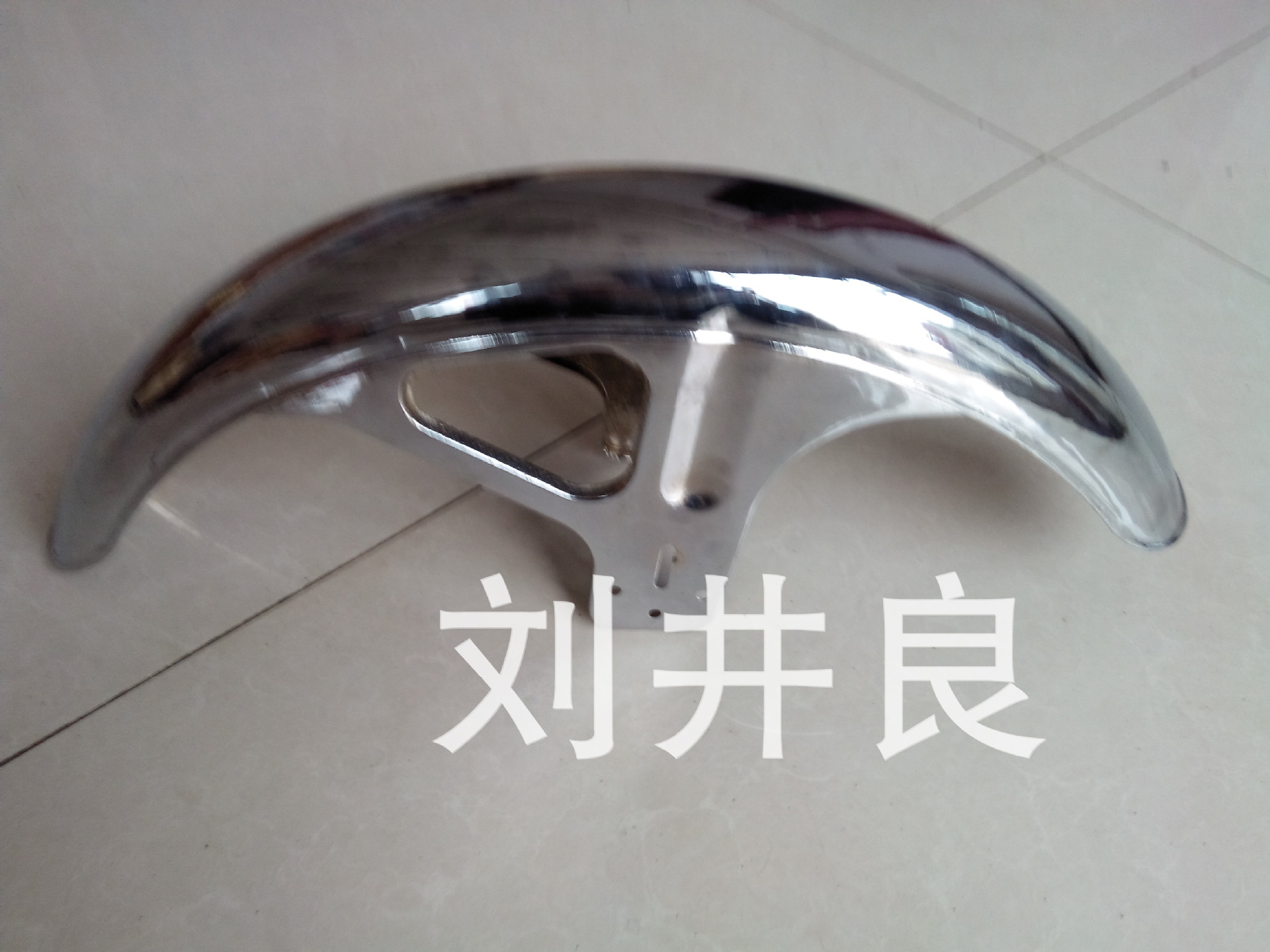 CG125. AX100瓦