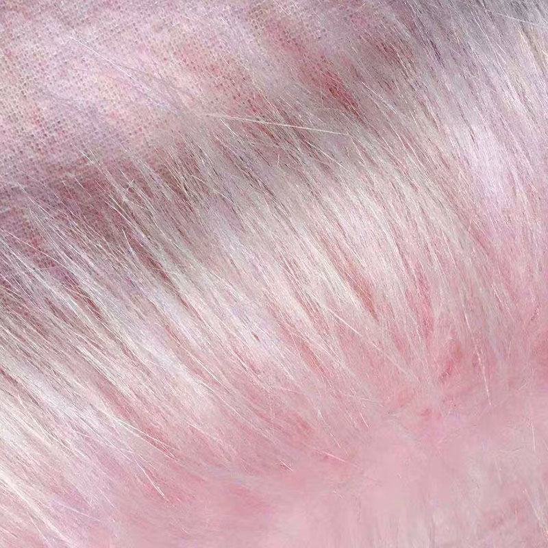 ピンクの長毛