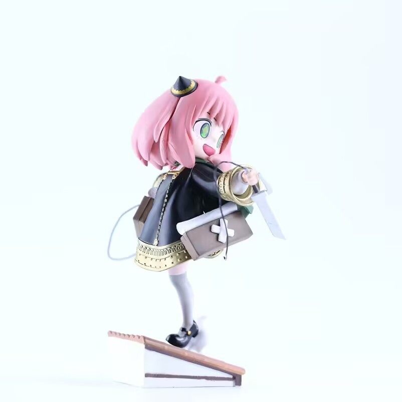 兵长阿尼亚粉发