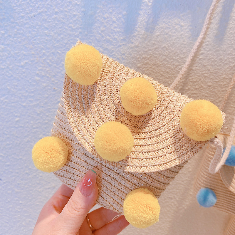 3.黄色の覆い藁編みバッグ