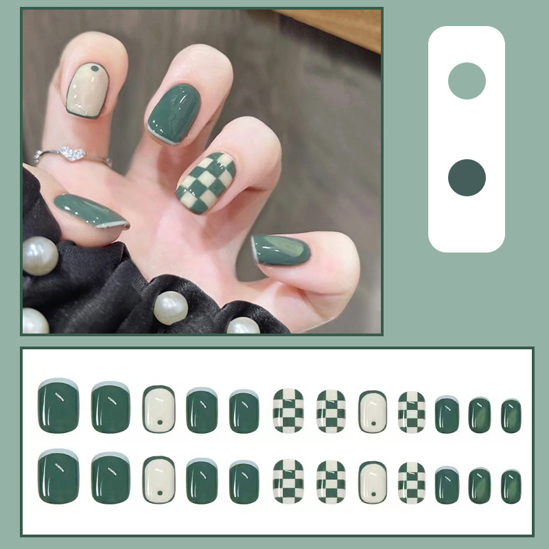 X 052緑の碁盤格子