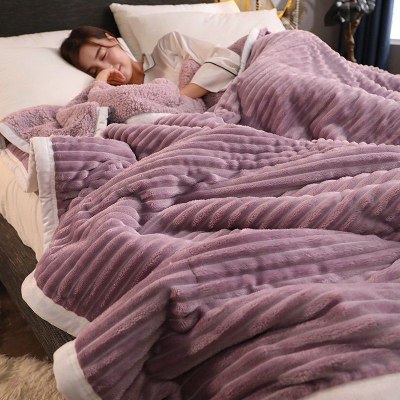 魔法の絨毯+ラムの綿毛-ムラサキ紫-100*150 cm【3層の昼寝用毛布を厚くする】